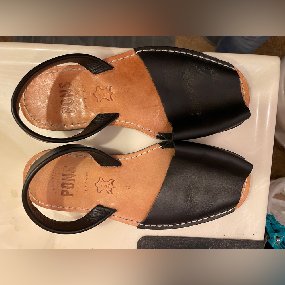 Pons Sandals Size 8
